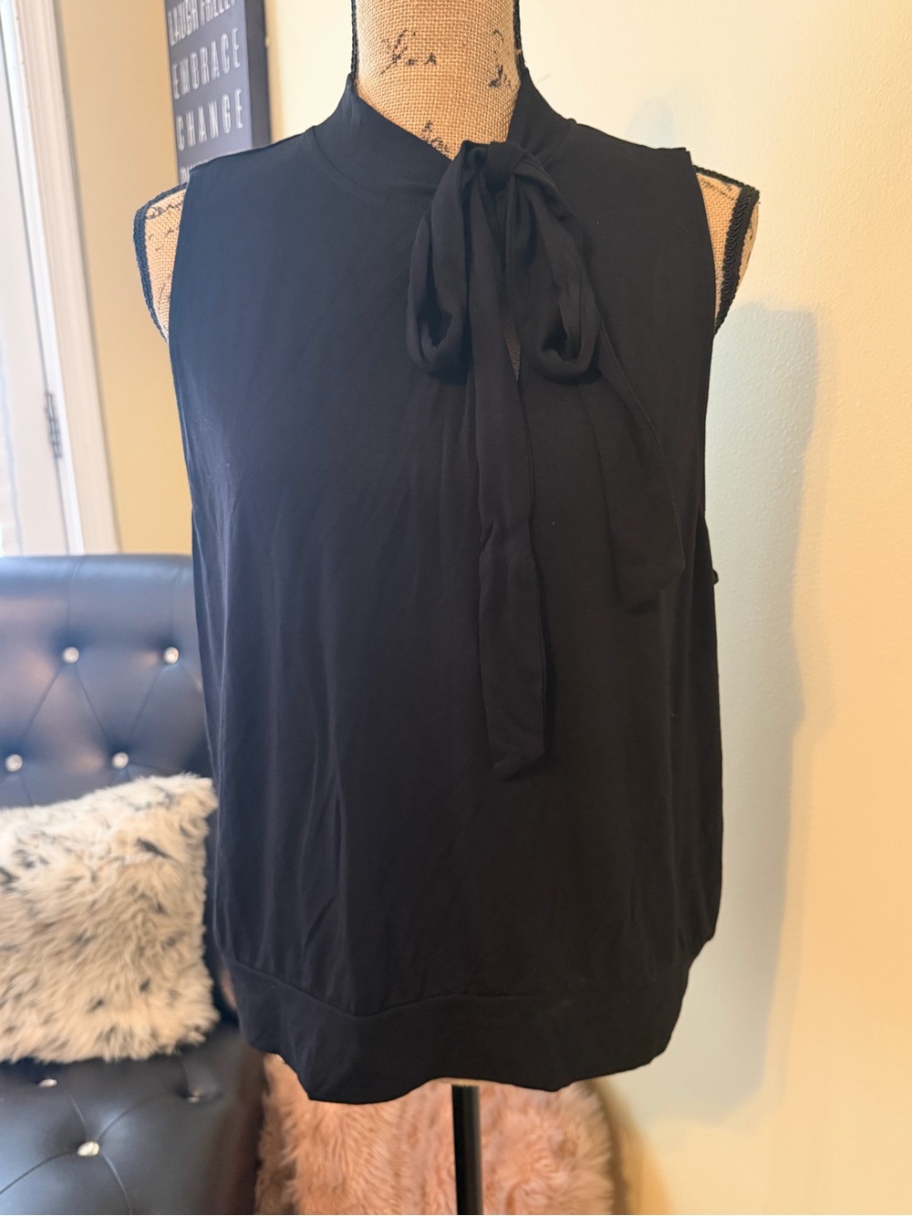 New York & Company Black Sleeveless Tie-Neck Blouse